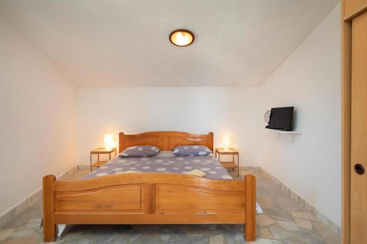 Apartments Roza Omis Ngoại thất bức ảnh