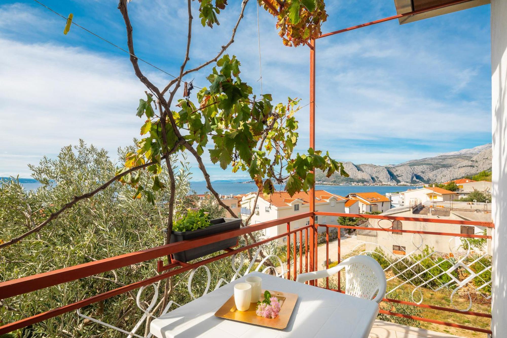 Apartments Roza Omis Ngoại thất bức ảnh