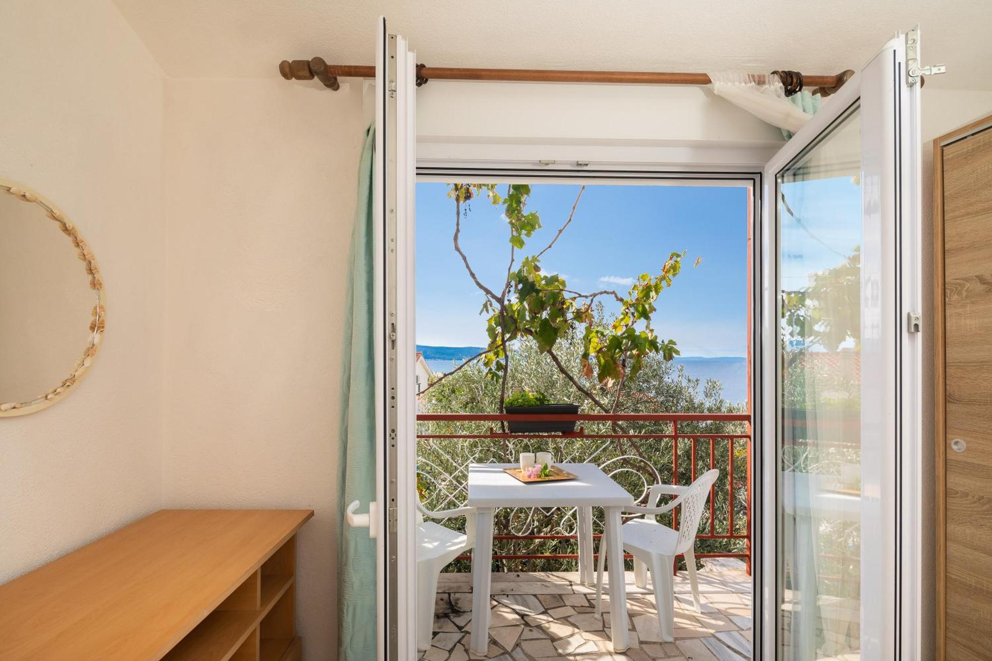 Apartments Roza Omis Ngoại thất bức ảnh