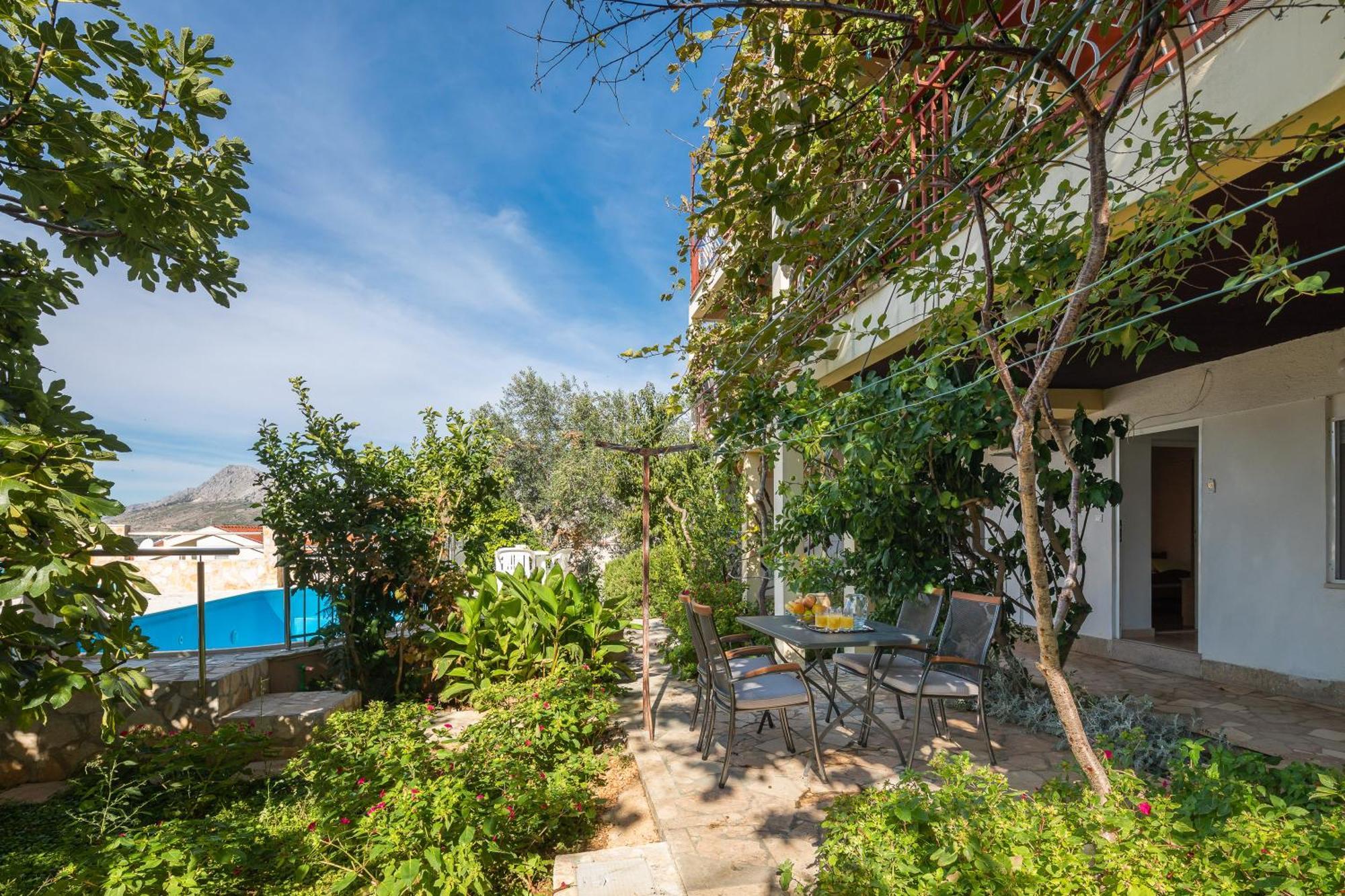 Apartments Roza Omis Ngoại thất bức ảnh