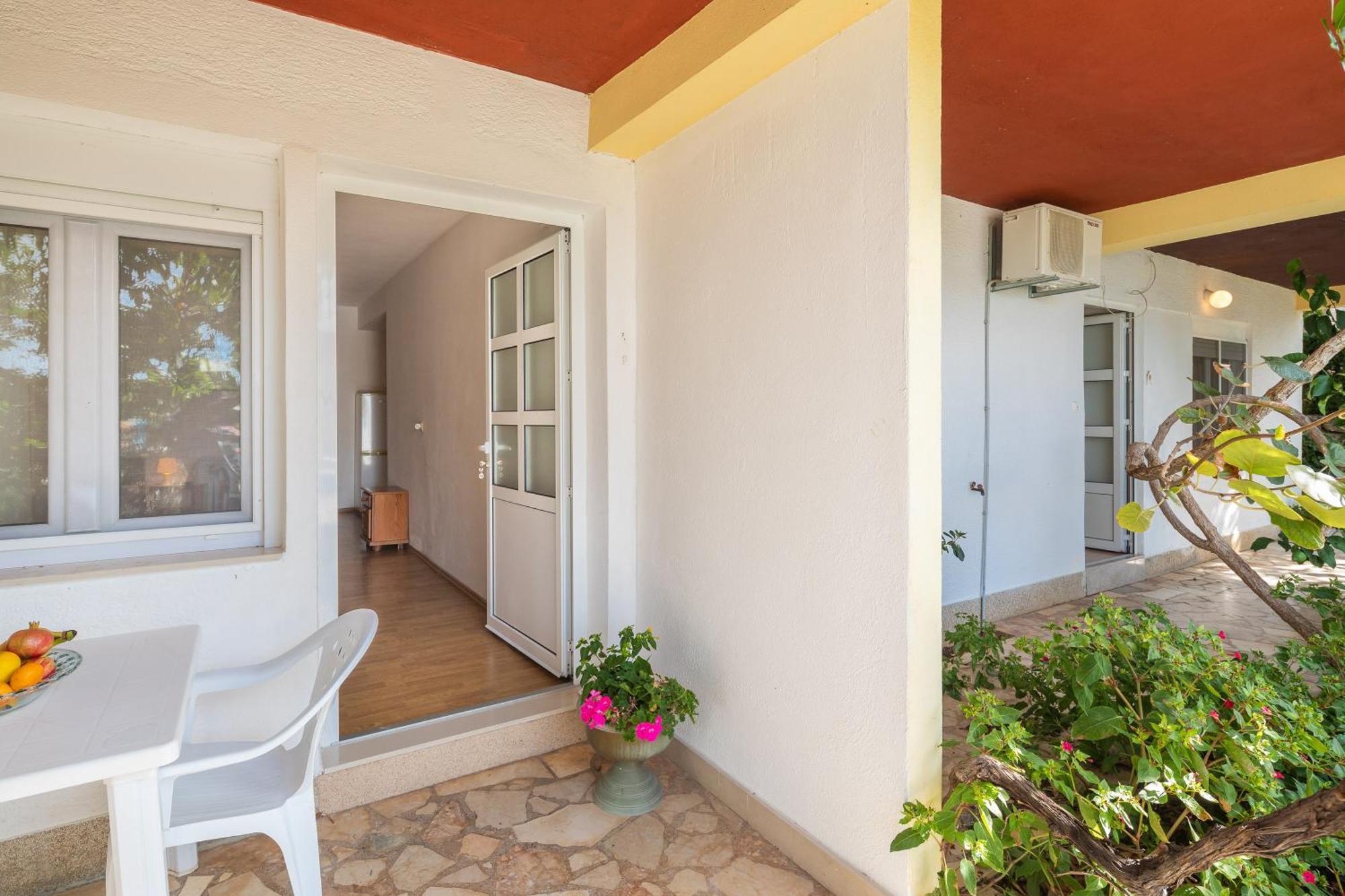 Apartments Roza Omis Ngoại thất bức ảnh