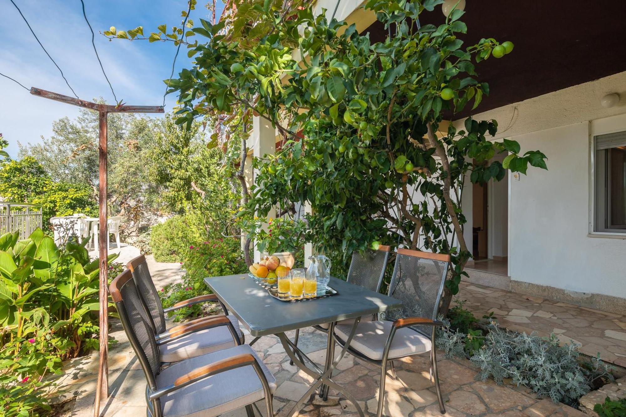 Apartments Roza Omis Ngoại thất bức ảnh
