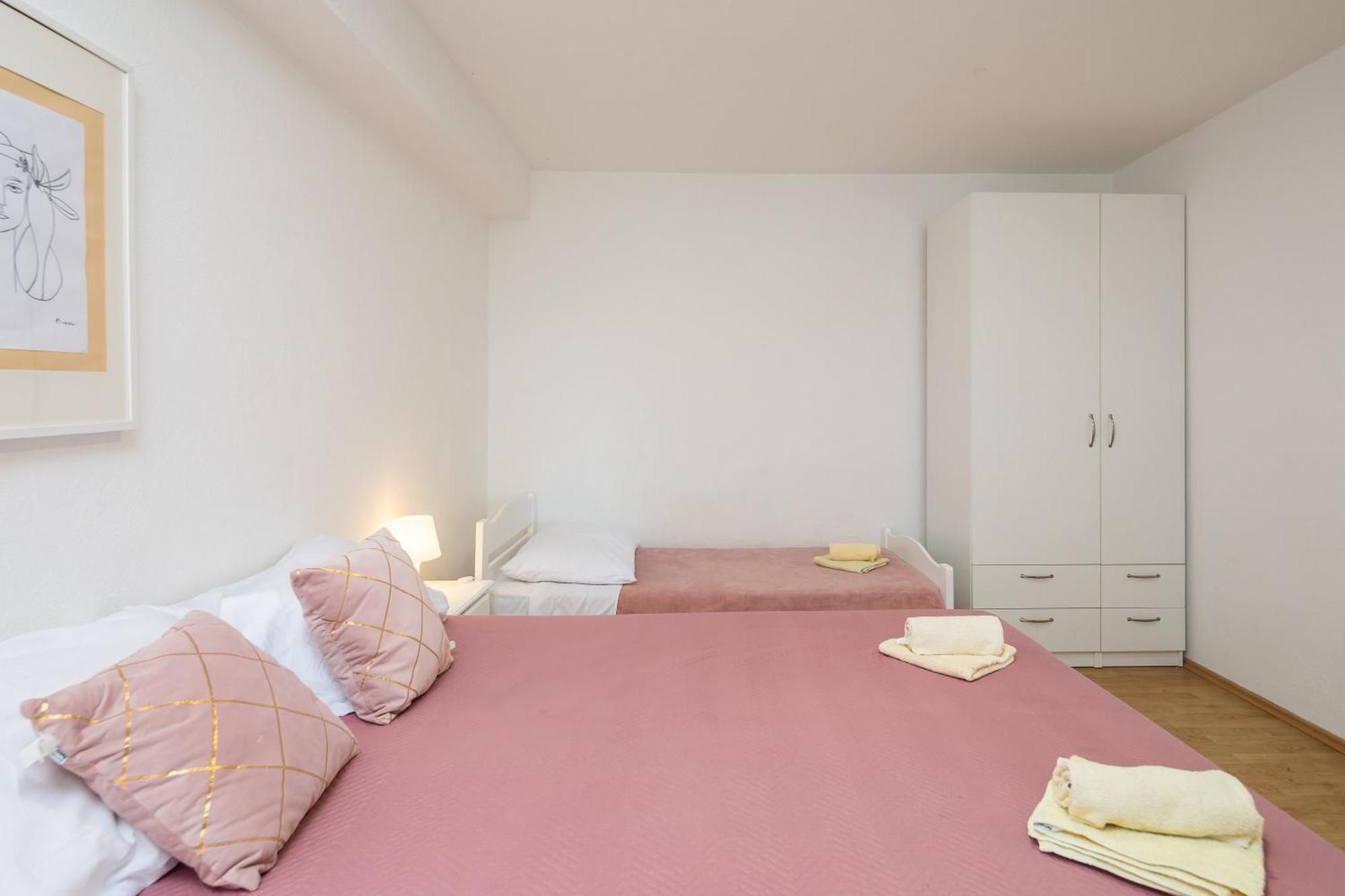 Apartments Roza Omis Ngoại thất bức ảnh