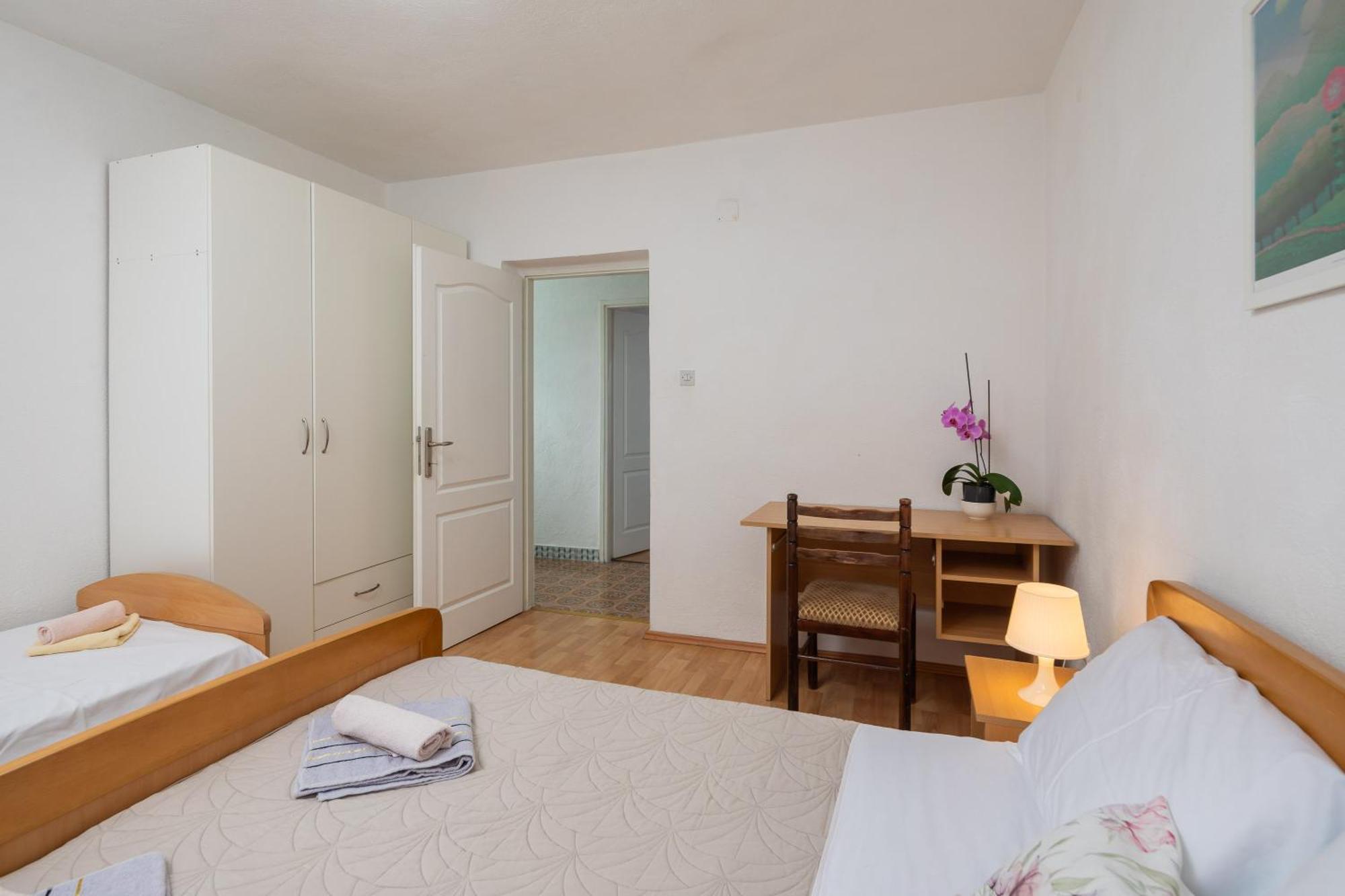 Apartments Roza Omis Ngoại thất bức ảnh