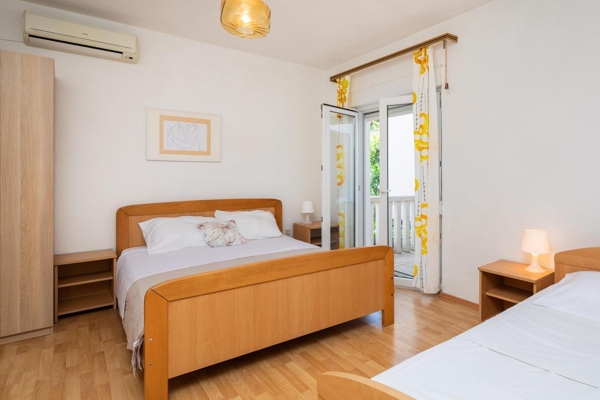 Apartments Roza Omis Ngoại thất bức ảnh