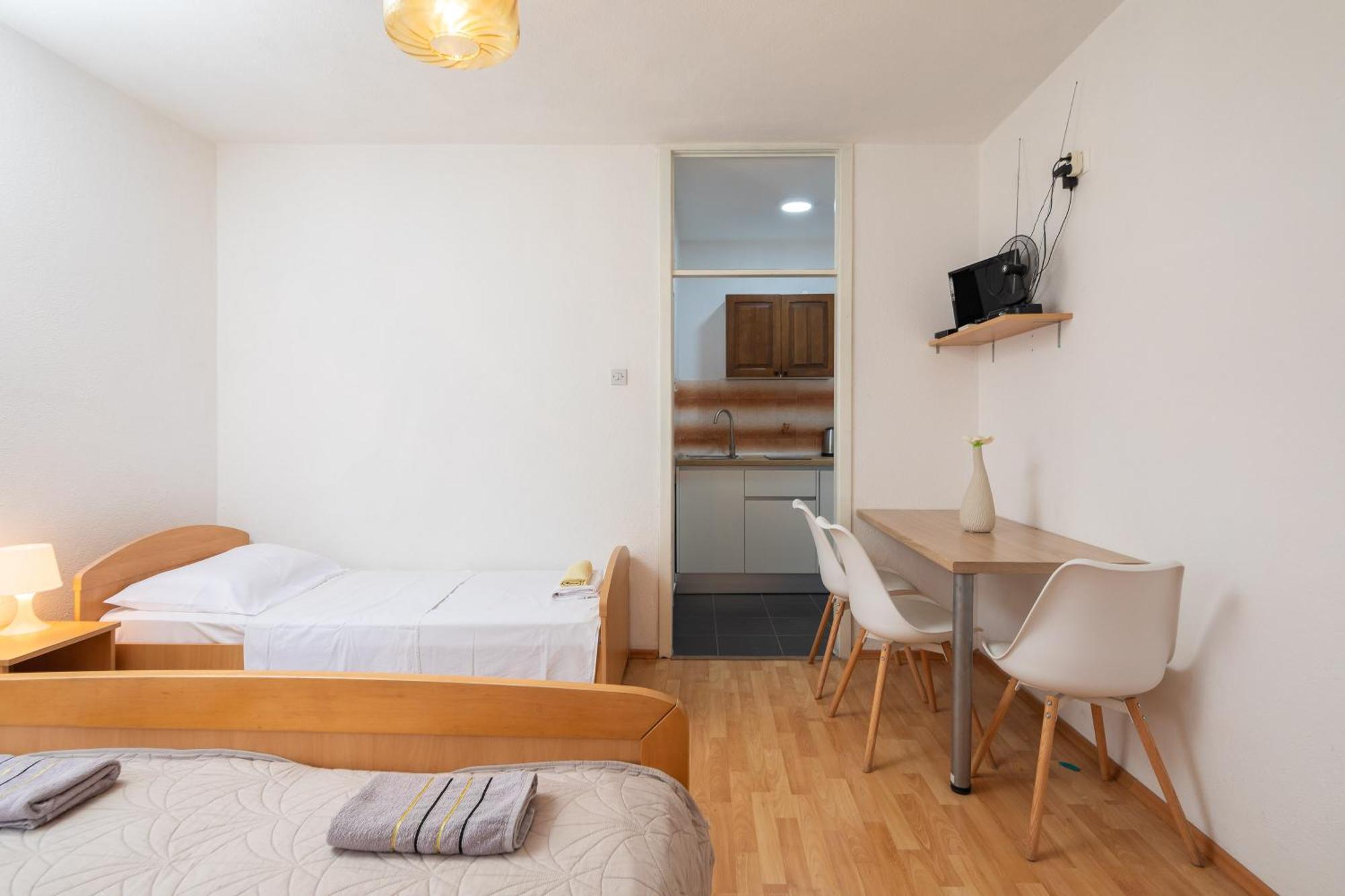 Apartments Roza Omis Ngoại thất bức ảnh