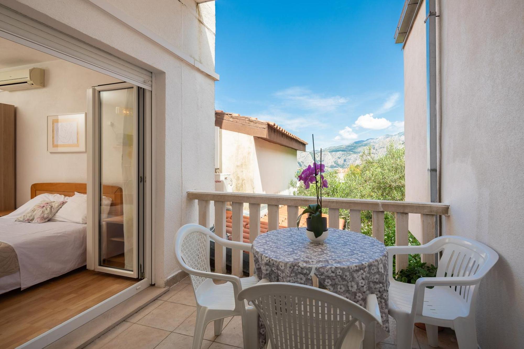 Apartments Roza Omis Ngoại thất bức ảnh