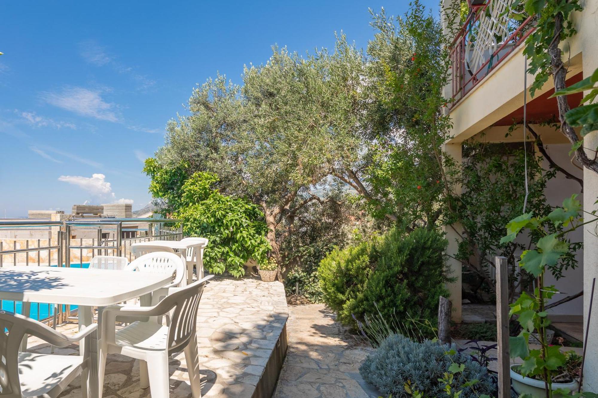 Apartments Roza Omis Ngoại thất bức ảnh