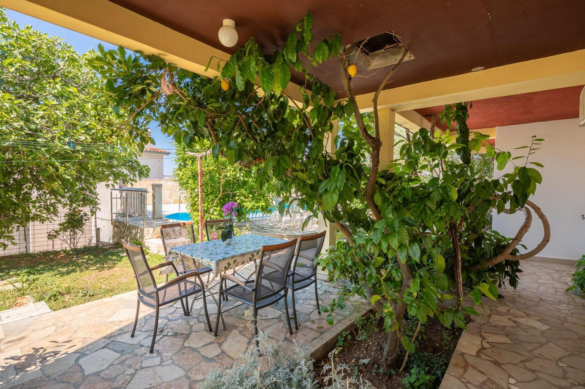 Apartments Roza Omis Ngoại thất bức ảnh